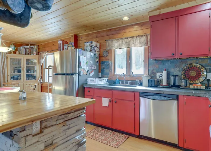 Holiday home 2 Mi To Skiing: Casper W/ Mtn Views! *